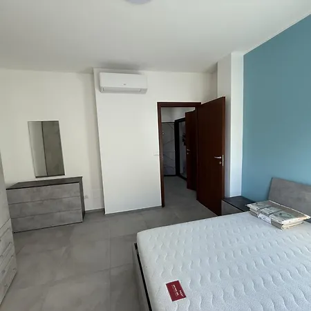 Apartment Cristallo 5 *