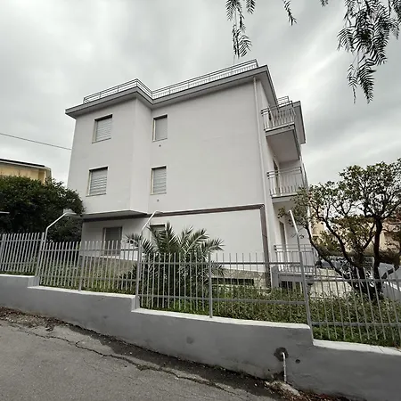 Cristallo 5 Apartment